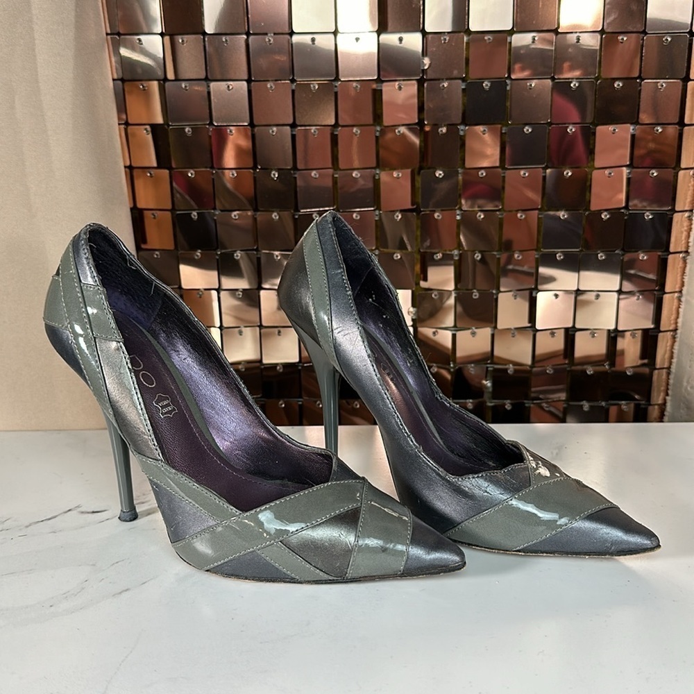 Aldo Grey Metallic Patent Leather Heels Pumps EU 35 US 5 Pointed Toe
